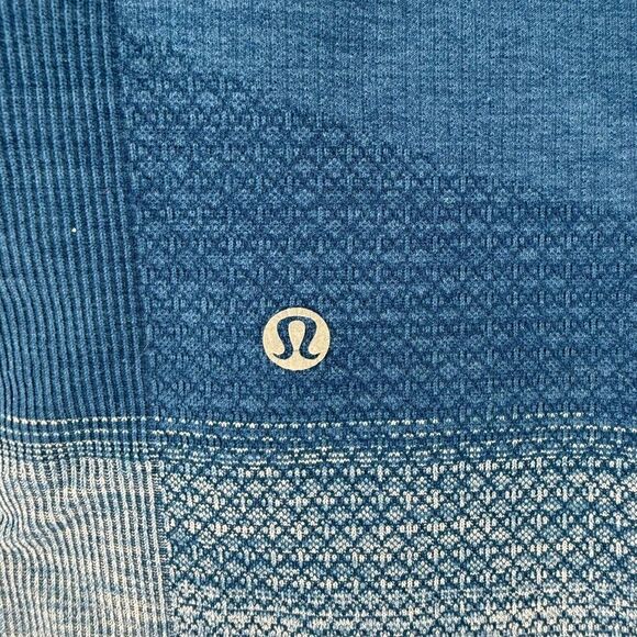 Lululemon Seamless Leggings Size 4 Blue Ombre Seamlessly Street Crop Active Yoga - Picture 4 of 6